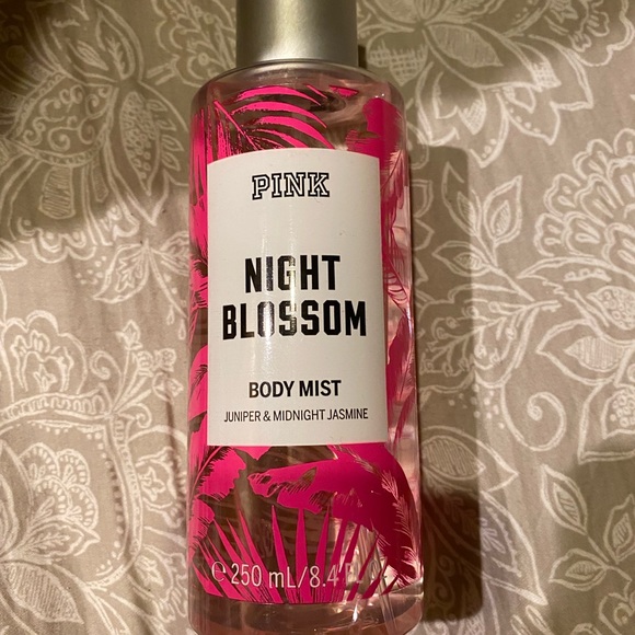 pink night blossom body mist